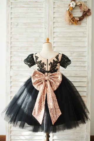 Black Lace Tulle Short Sleeves Wedding Flower Girl Dress with Sequin Bow