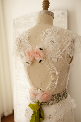Princessly.com-K1000055-Vintage Keyhole Back Lace Chiffon Cap Sleeves Wedding Dress-20